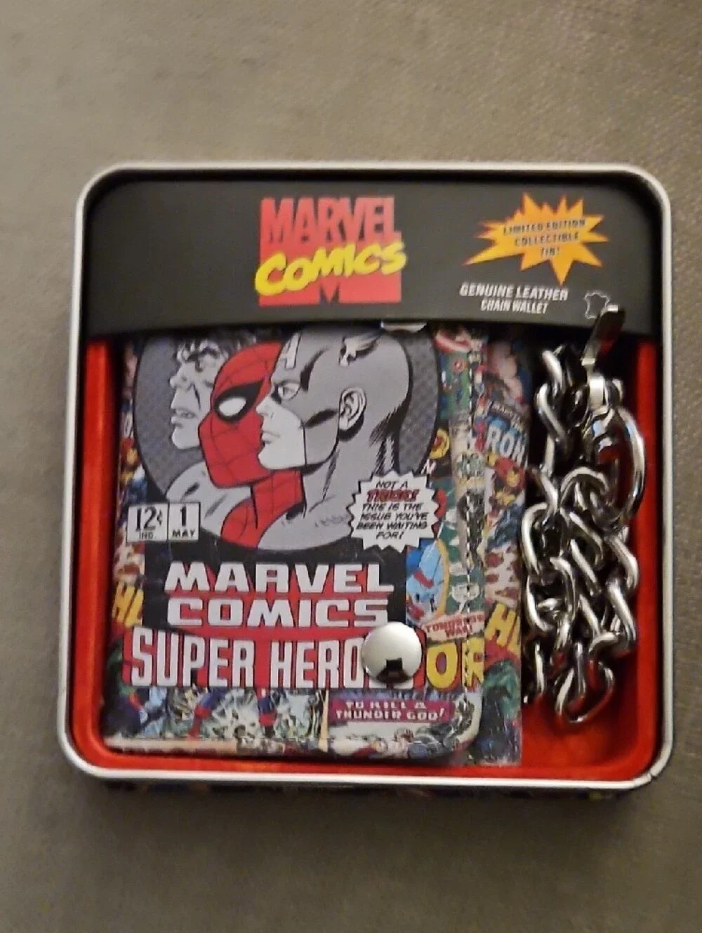 Marvel Comics Super Hero Card Wallet Keychain - Multicolor